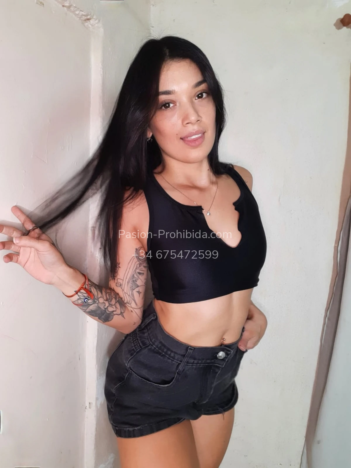 Camila: Mis curvas te harán volar la cabeza.Solo virtual